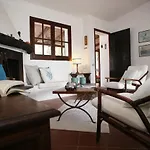 Con Discesa Privata A Mare