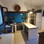 Con Discesa Privata A Mare