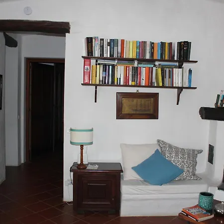 Con Discesa Privata A Mare Вилласимиус